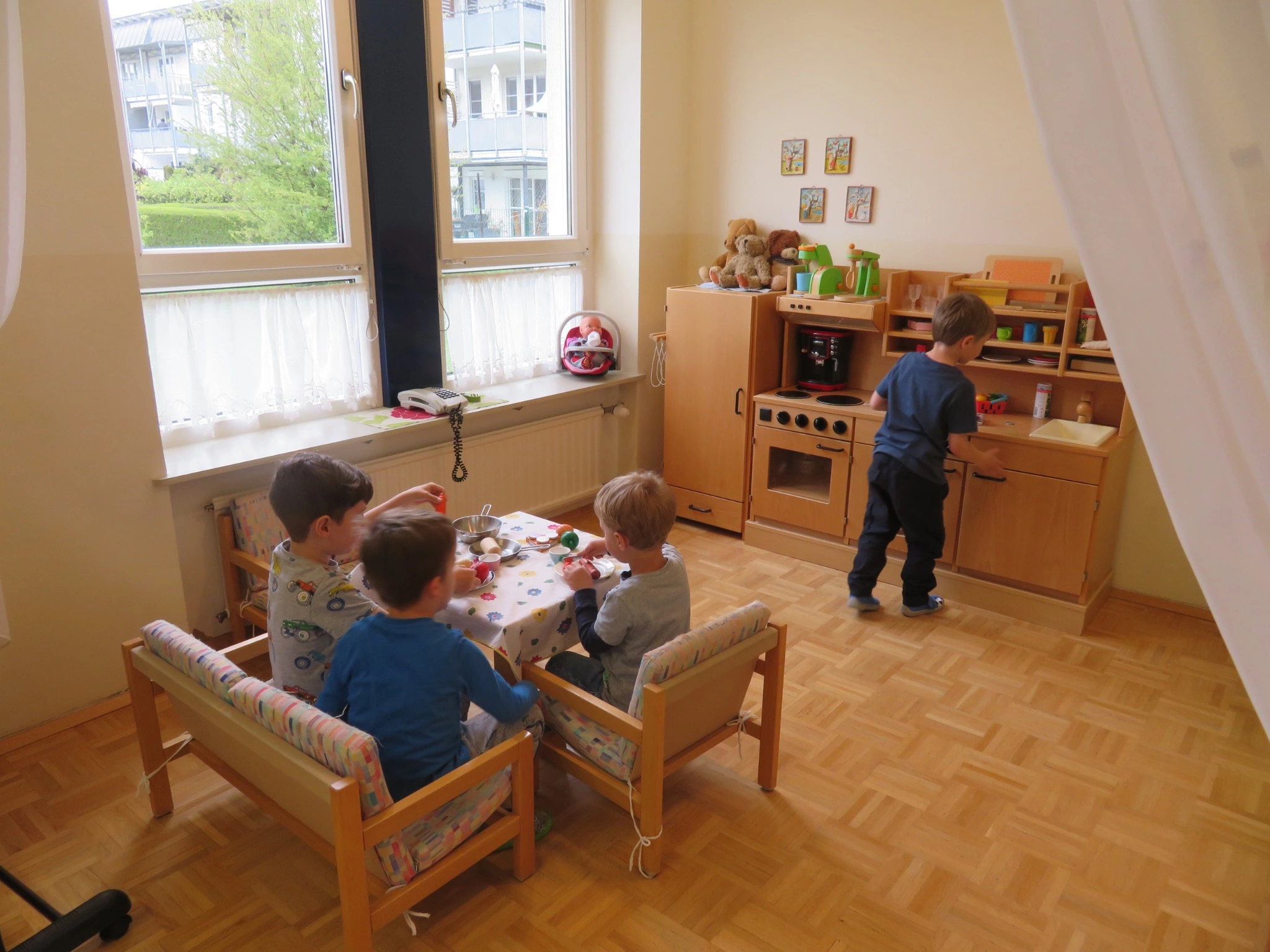Kinderkrippen & Kindergärten 10 kreativer-marktkindergarten-judendorf-raum-9