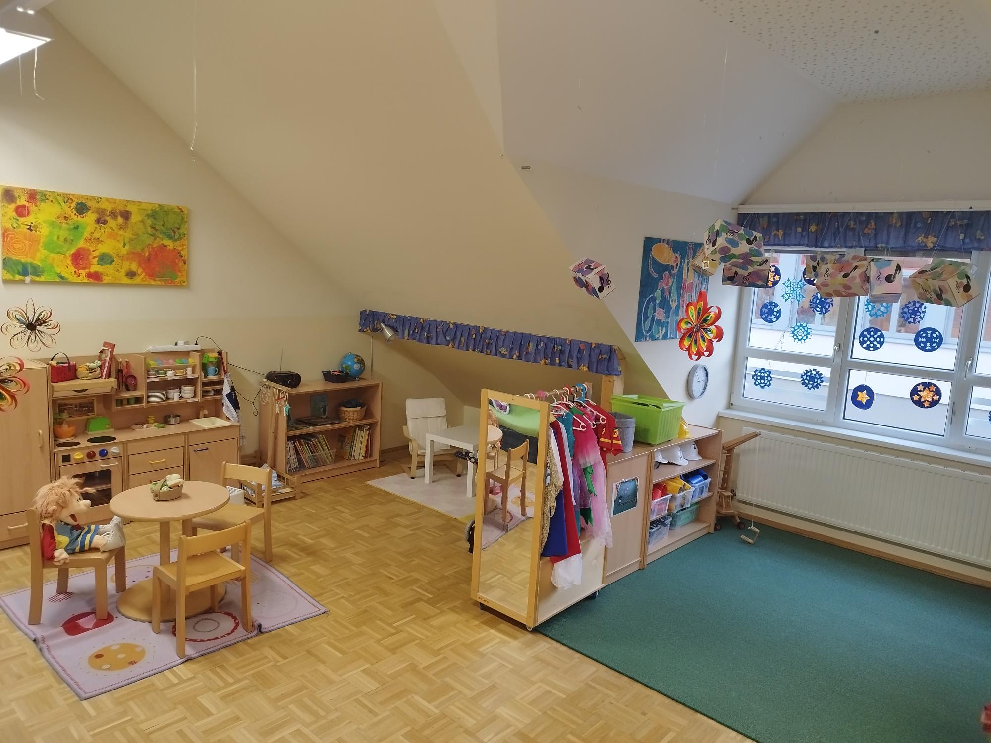 Kinderkrippen & Kindergärten 22 kreativer-marktkindergarten-judendorf-raum-18